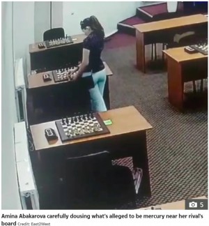 【来自海外！突发新闻] 女棋手在国际象棋锦标赛上向对手的座位上撒“毒药”，“因为他对我说了坏话”（俄罗斯）<包含视频> - Livedoor 新闻